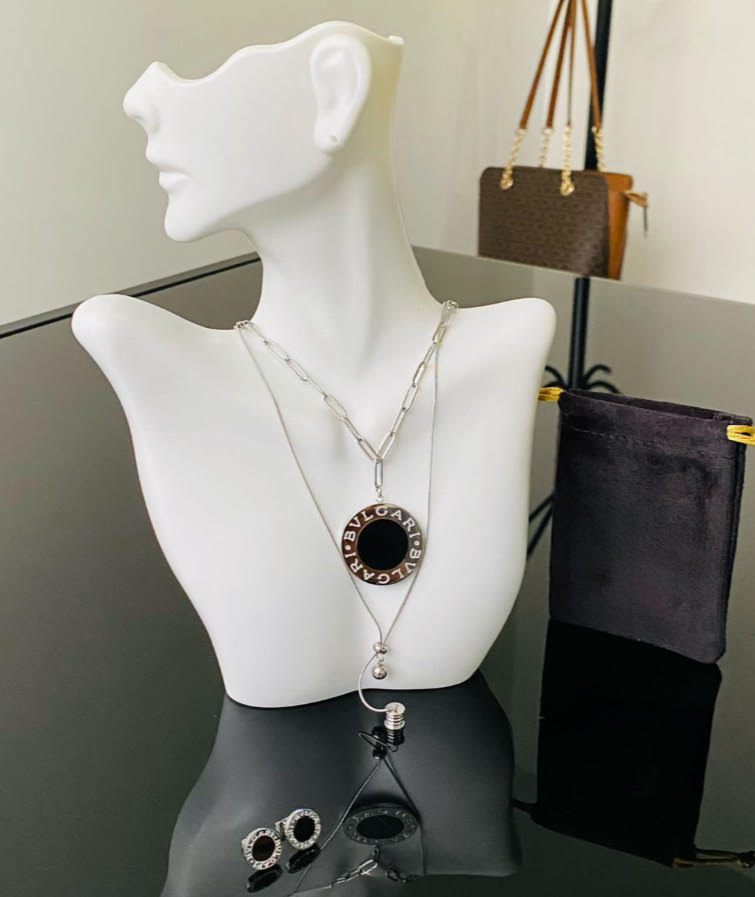 Harmonious Swirls: Necklace and Earrings Set