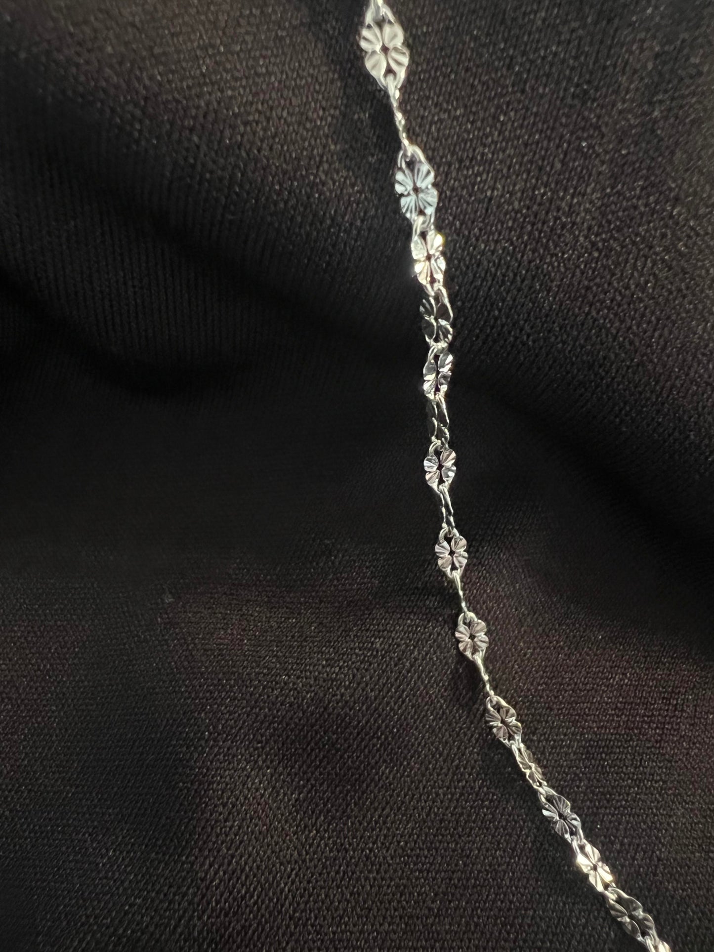 Collar de cadena de flores