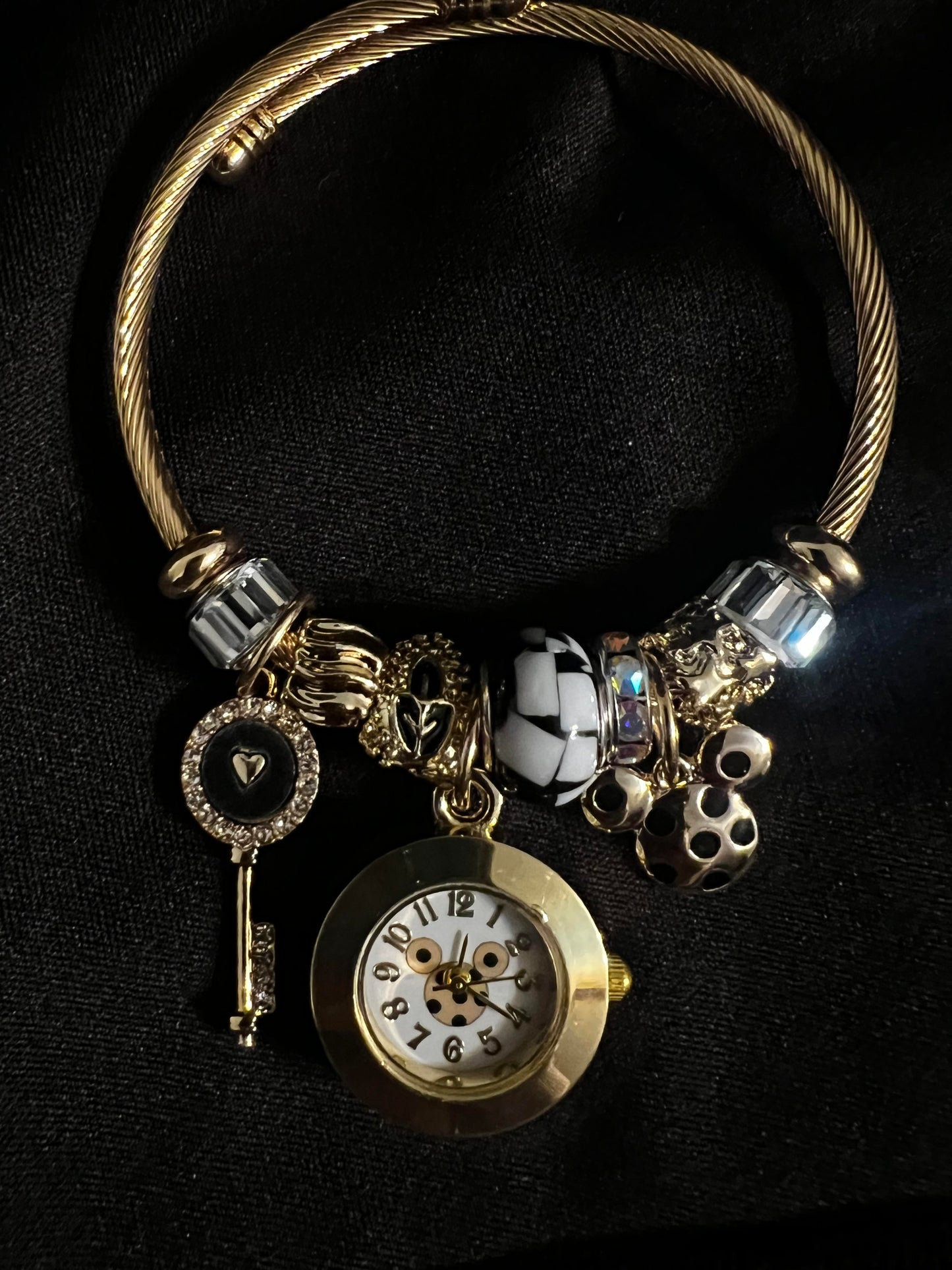 Key Dangle Charms Bracelet