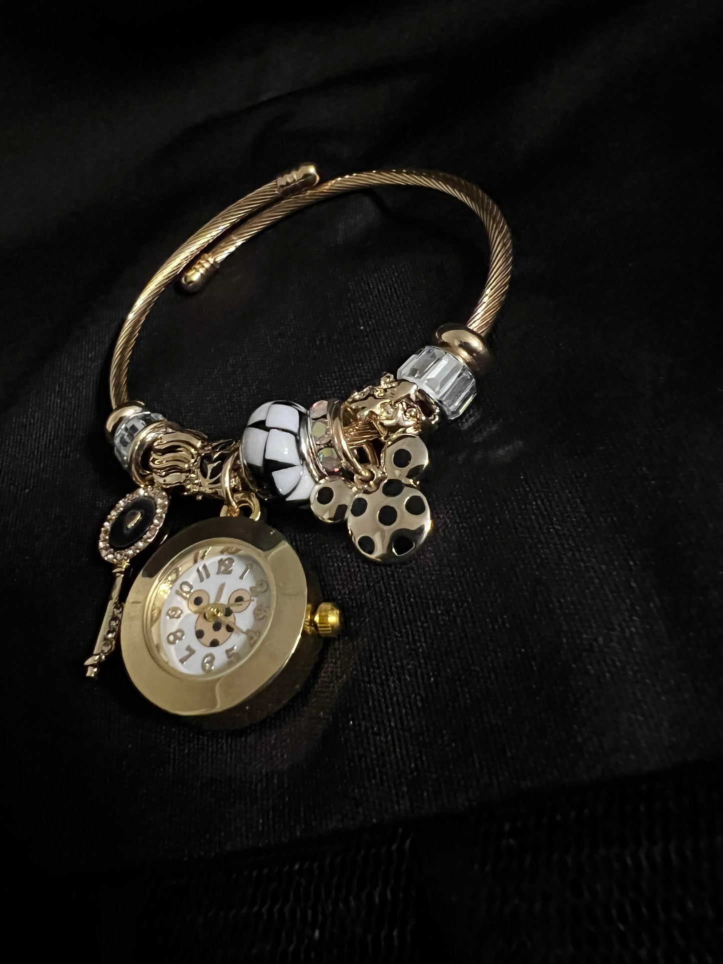 Key Dangle Charms Bracelet