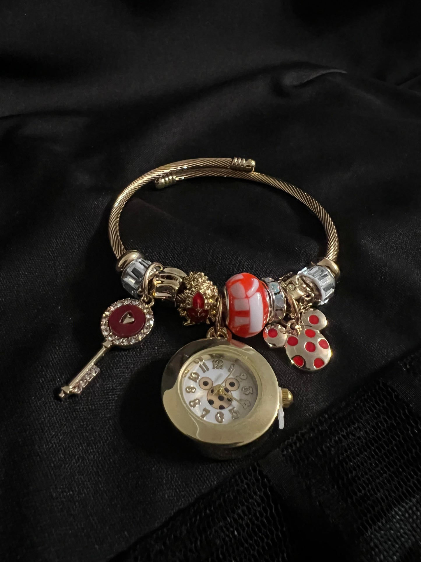 Key Dangle Charms Bracelet