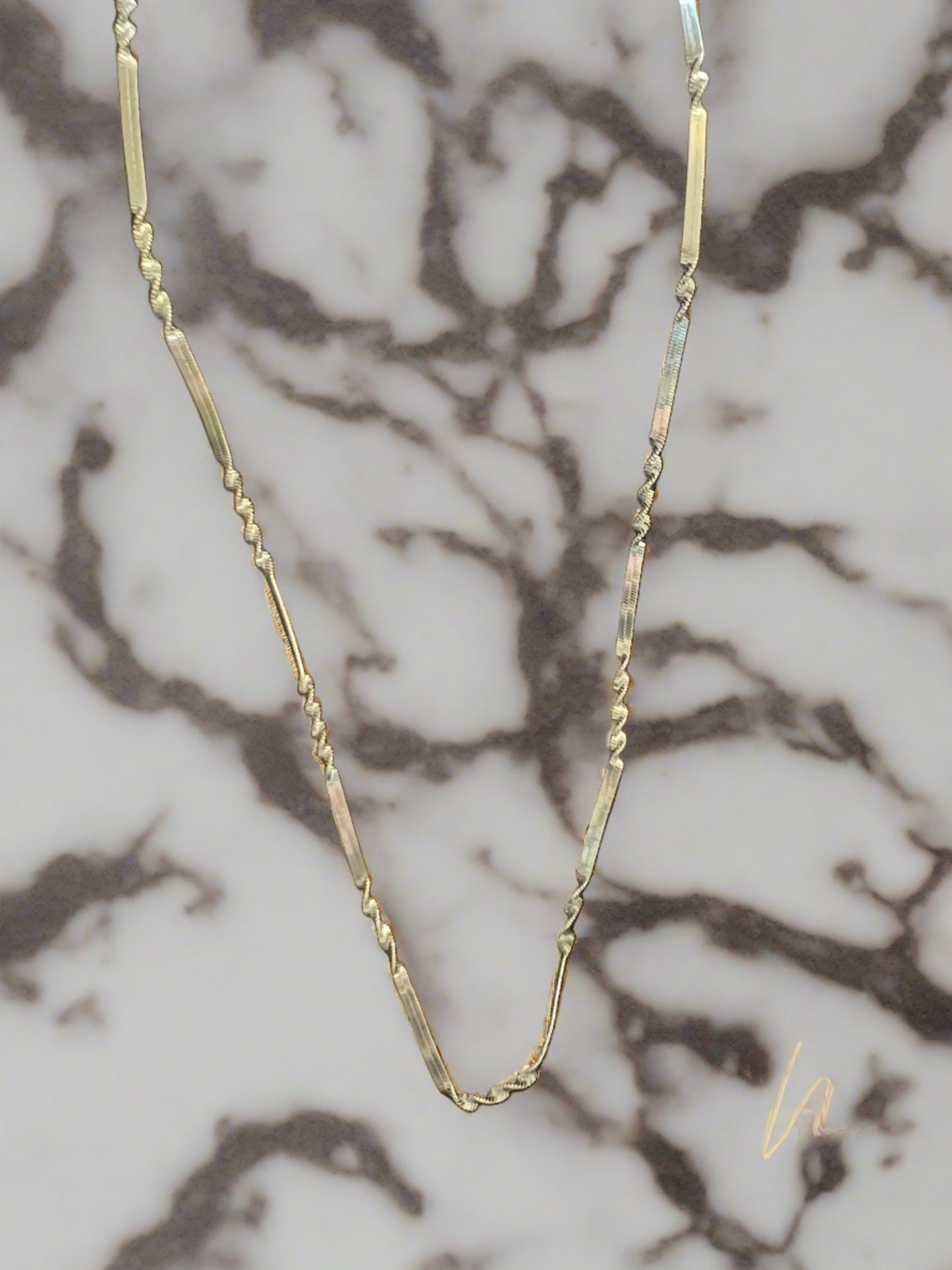 Twisted Chain Necklace